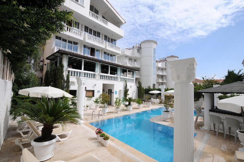 Conny'S Hotel (Adults Only) Side Exterior photo